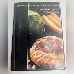 Retro 80s Diplomat Microwave Cookbook - Bilingual - Danby Products Ltd